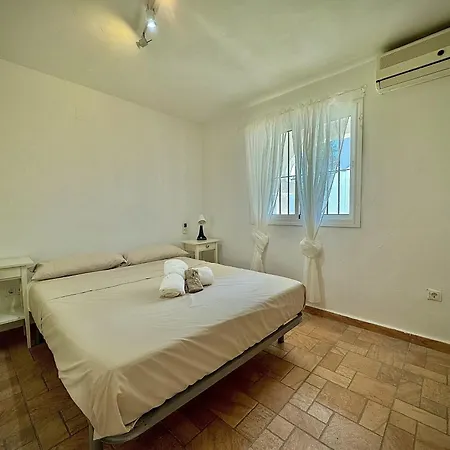 Costabella With Pool By Homing Chalet *